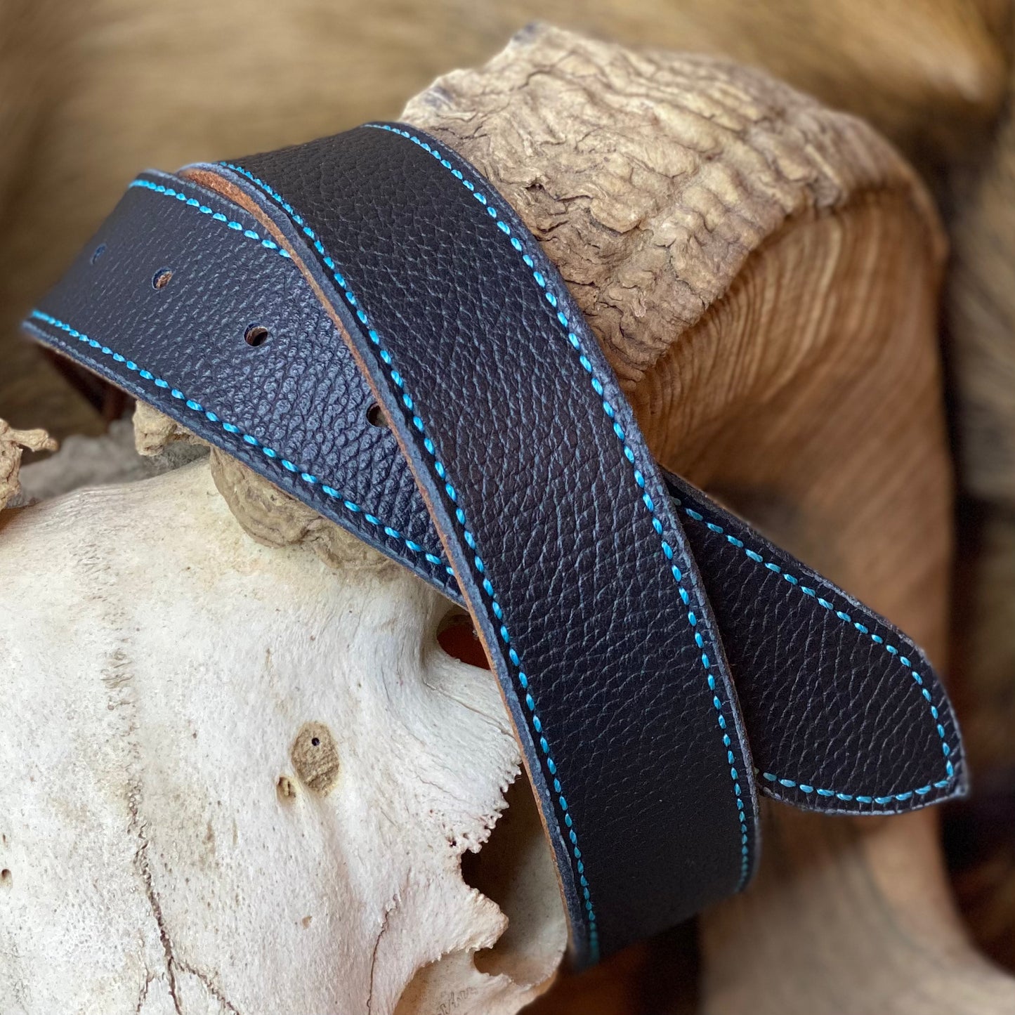 BLACKJACK PEBBLED LEATHER - TURQUOISE SINGLE STITCH