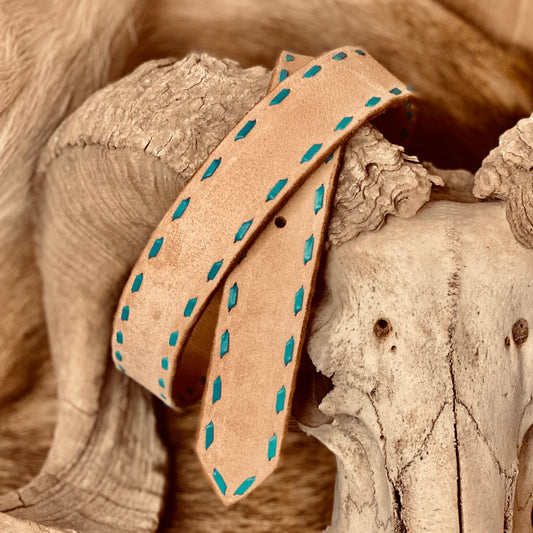 NATURAL VEG TAN ROUGH OUT W/TURQUOISE BUCKSTITCH