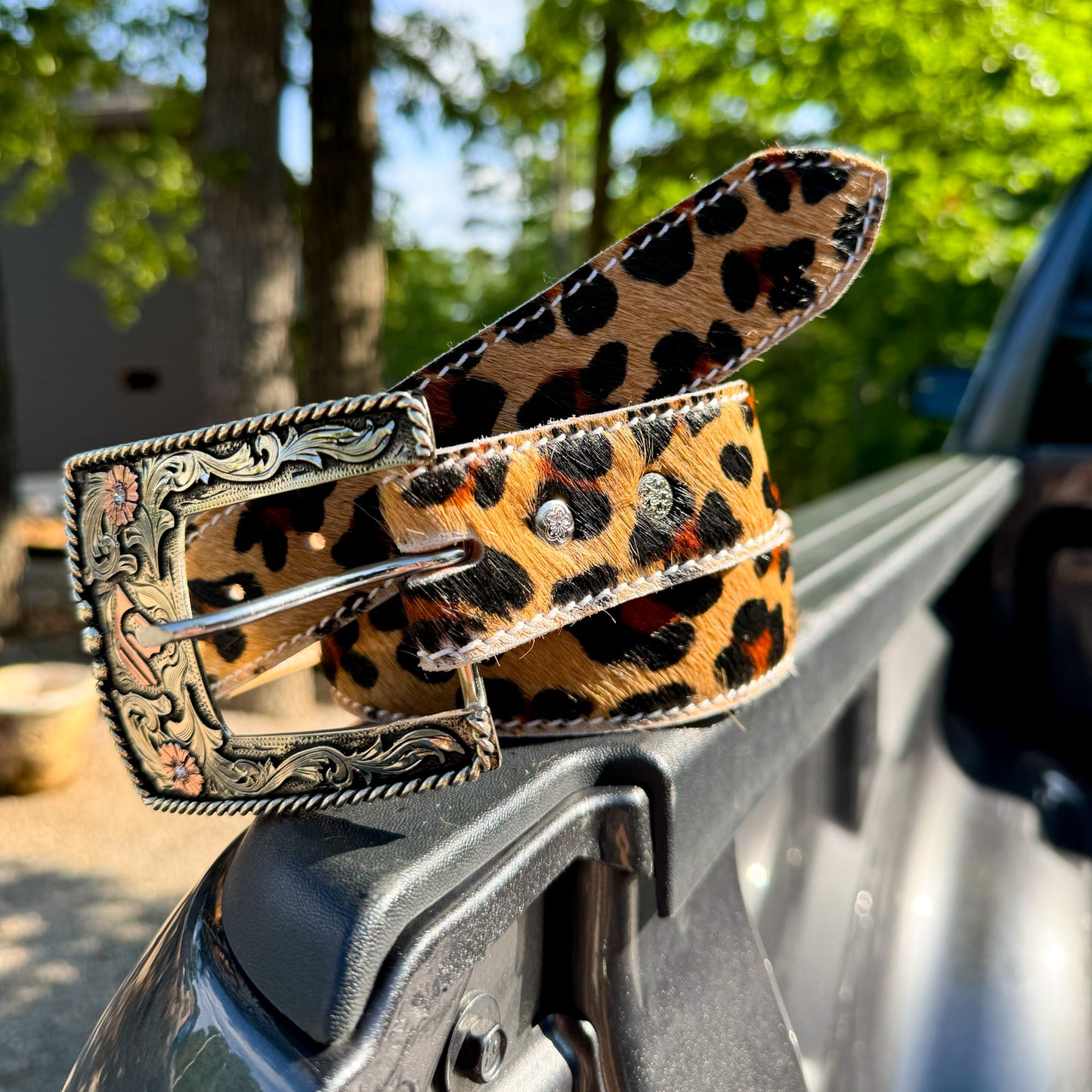 CHEETAH HAIR ON COWHIDE BELT