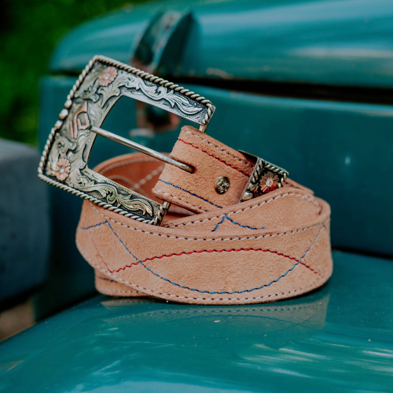 NATURAL VEG TAN ROUGH OUT - RWB GUNSLINGER STITCH