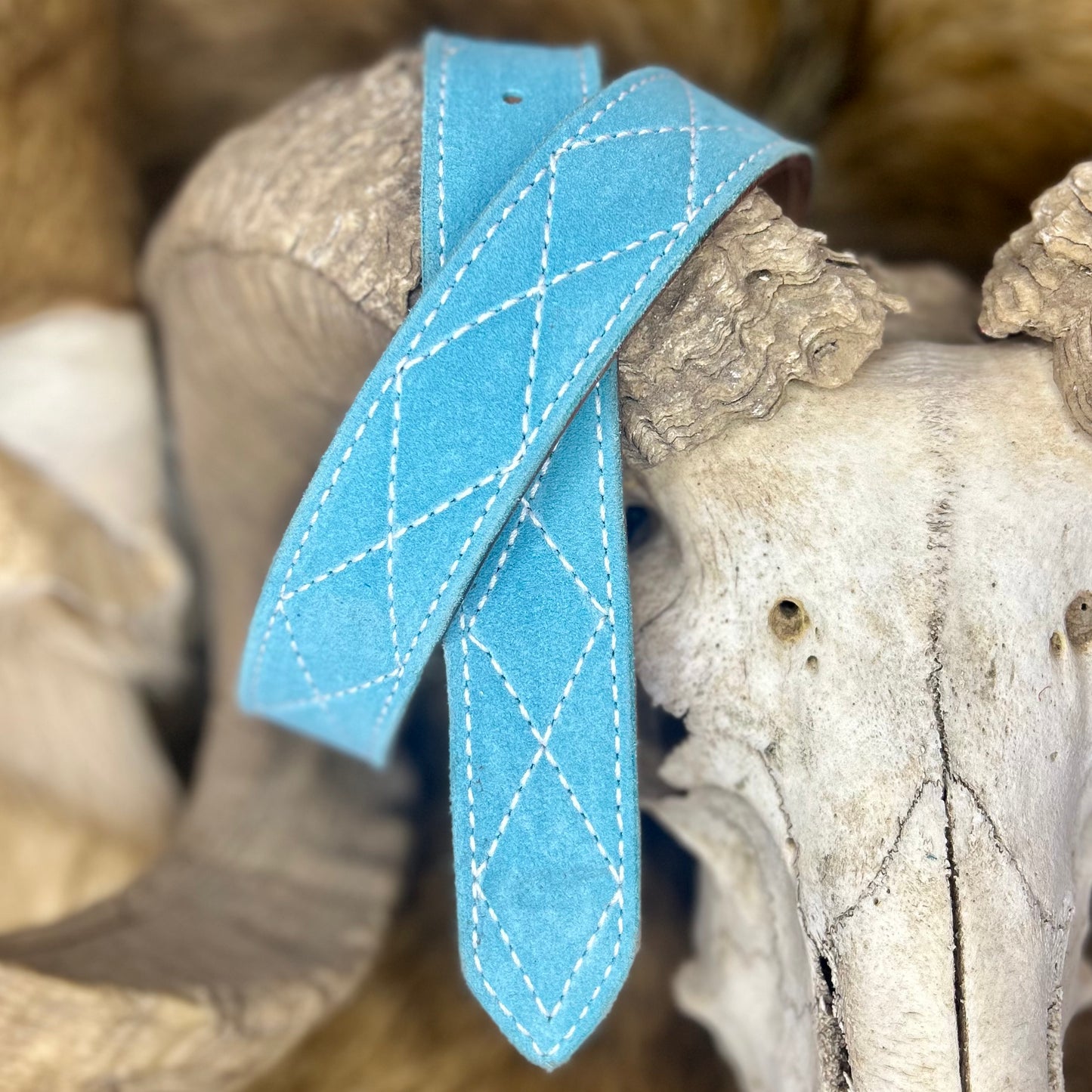 SENIORITA - DIAMOND STITCH BELT